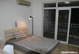 (单间出租)万达CBD精装主卧 年底特惠 包物业取暖网络 月付 拎包入住 - 青岛28生活网 qd.28life.net