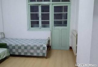 贵州路靠前海利群精装修双气家具家电拎包入住急租便宜 - 青岛28生活网 qd.28life.net